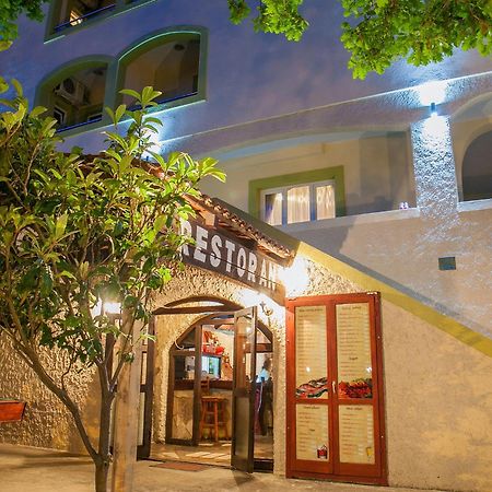 Pansion Nobel Petrovac Exterior foto