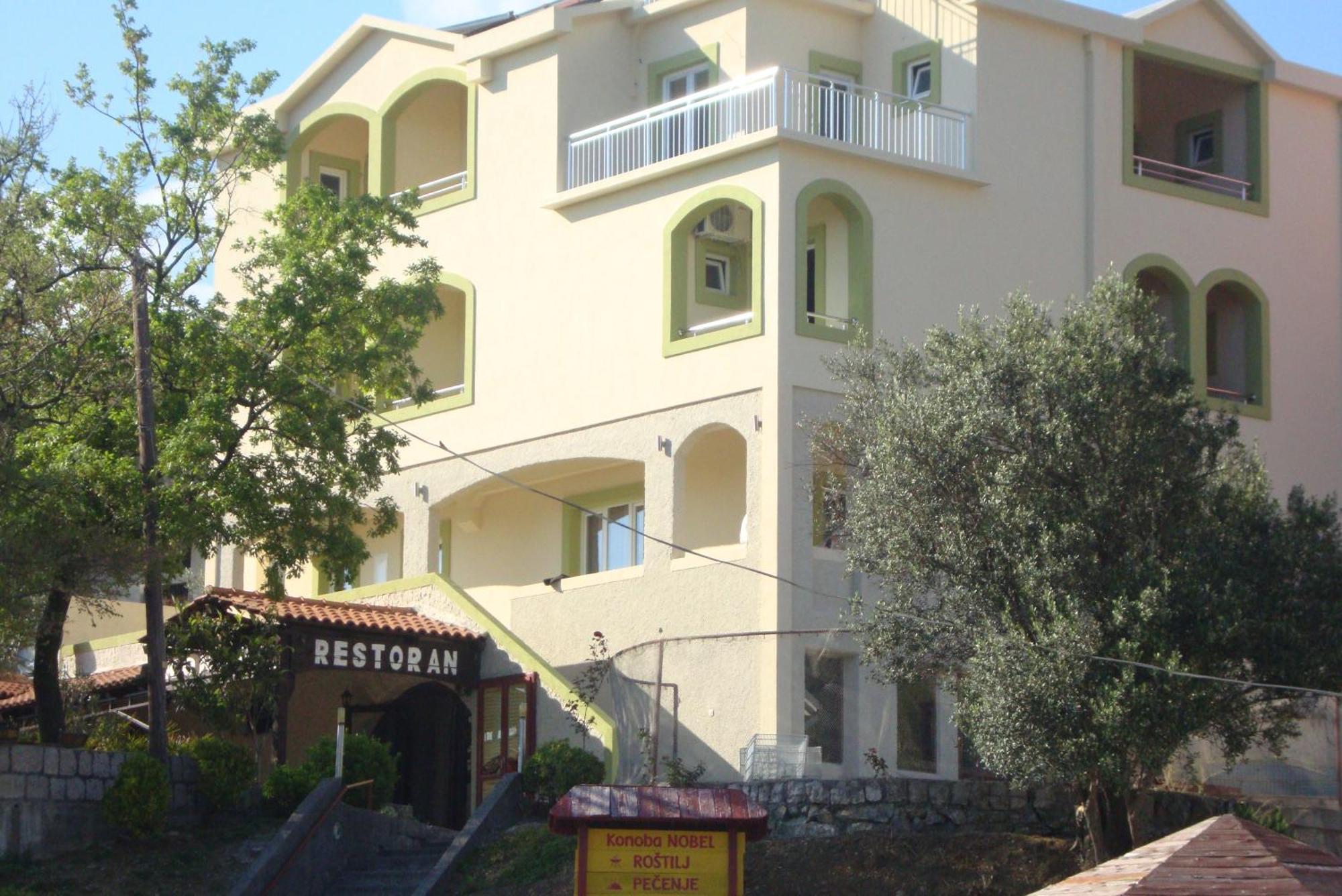 Pansion Nobel Petrovac Exterior foto