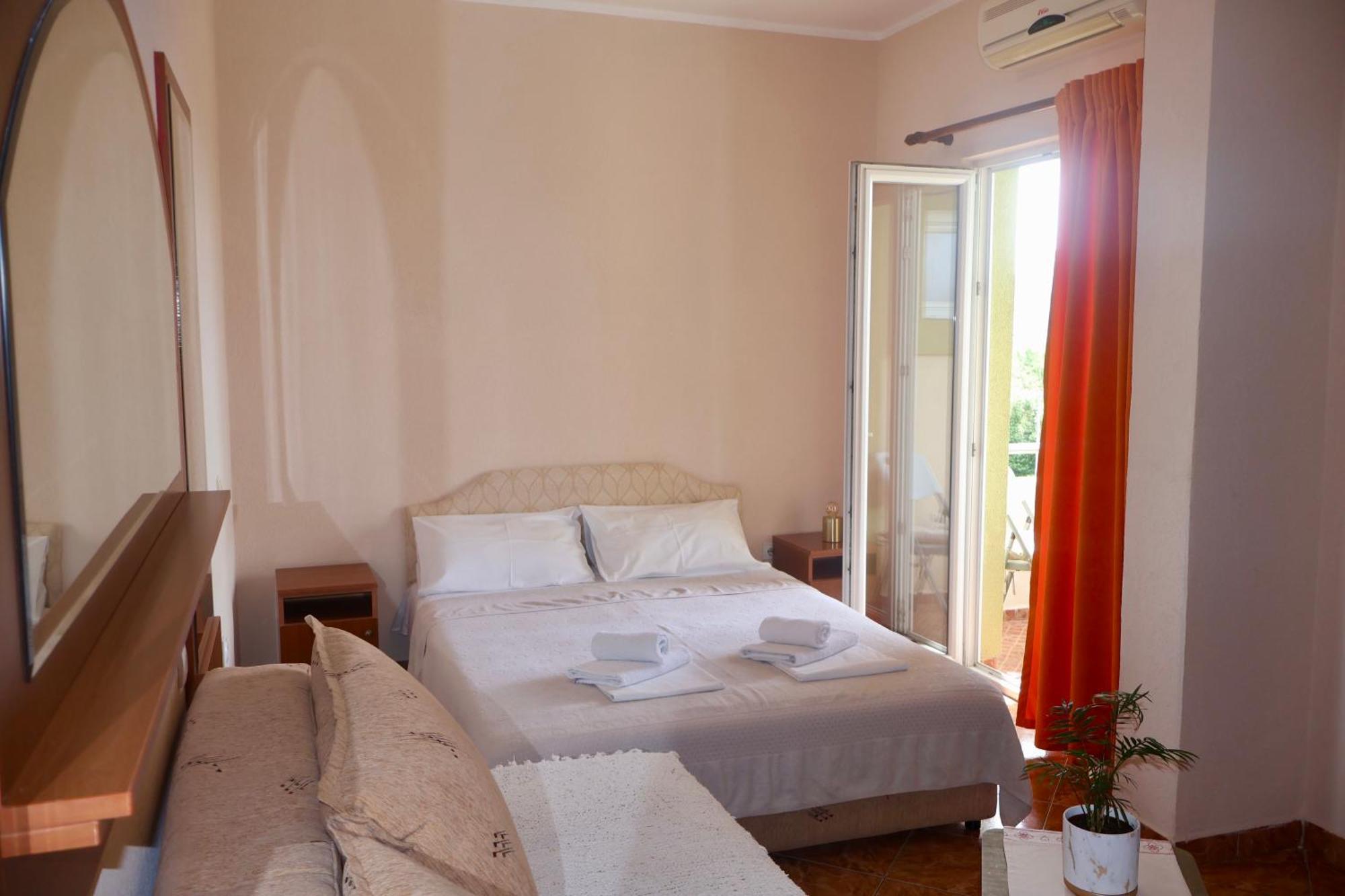 Pansion Nobel Petrovac Quarto foto